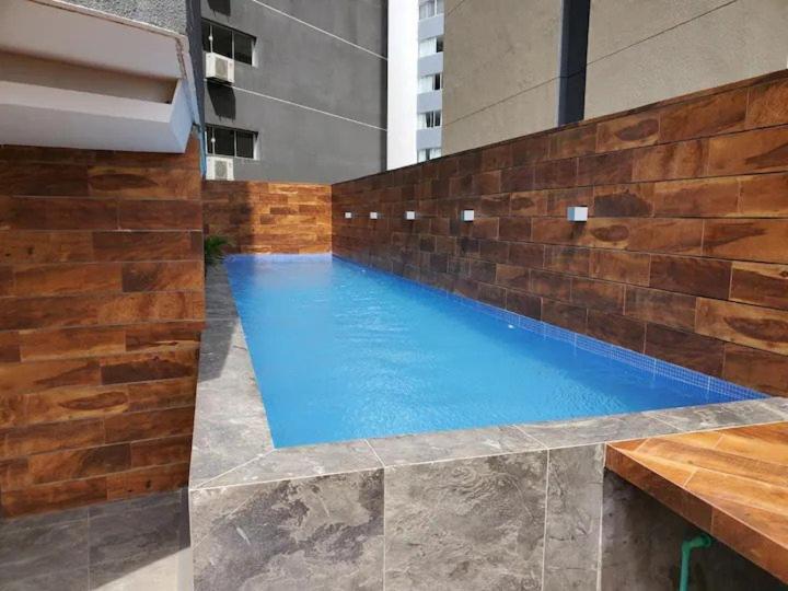 Genova Suites Spacious And Great Location ซานตาครูซเดอลาเซียร์รา ภายนอก รูปภาพ