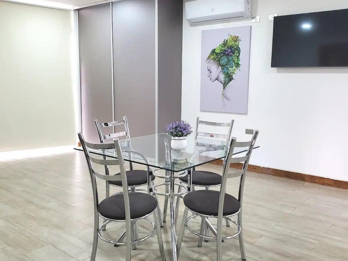 Genova Suites Spacious And Great Location ซานตาครูซเดอลาเซียร์รา ภายนอก รูปภาพ